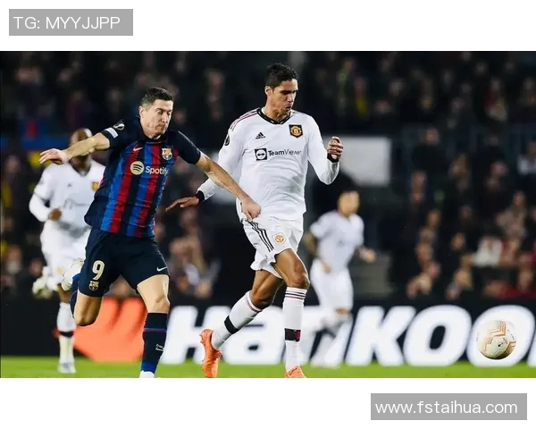 巴萨与曼联激战正酣文字直播全程回顾与精彩瞬间分析
